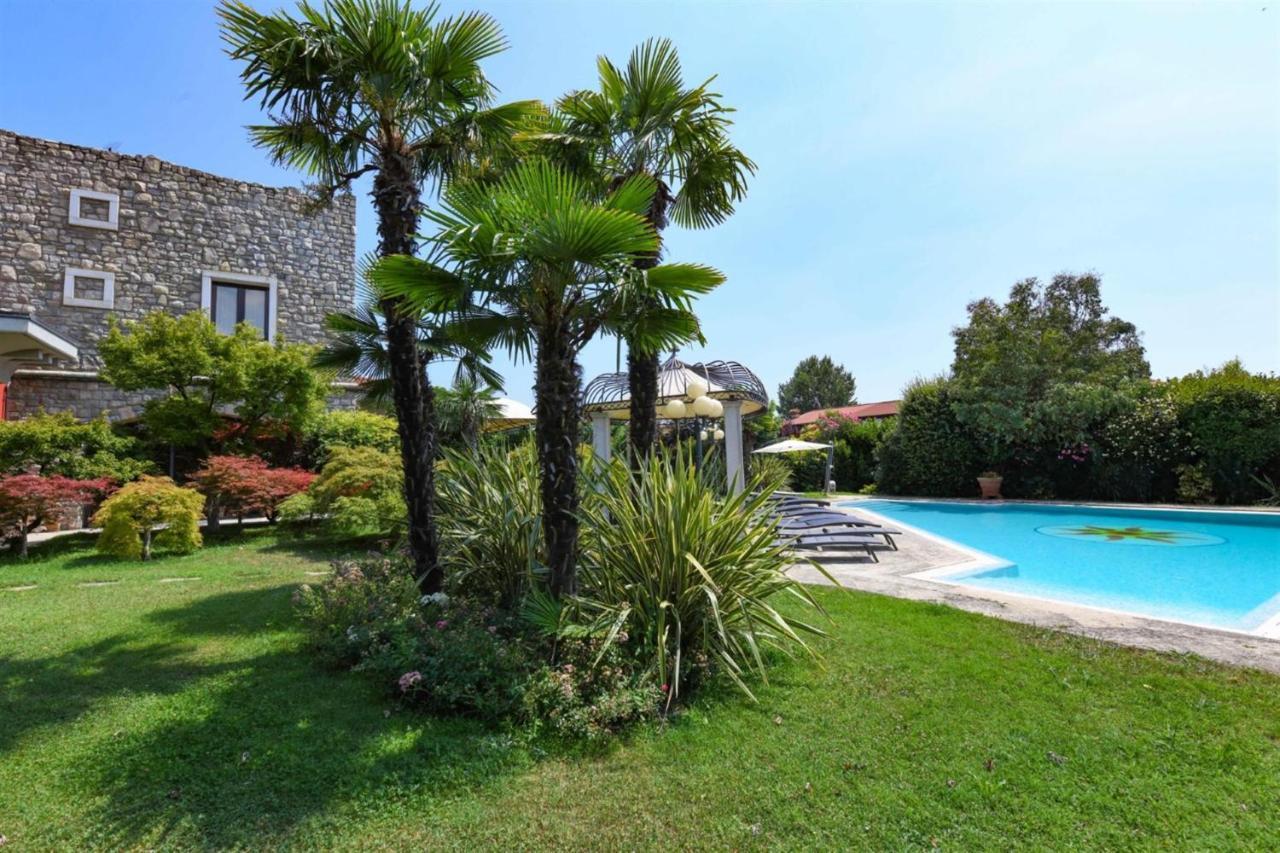 Private Luxury Villa With Pool Moniga del Garda Экстерьер фото