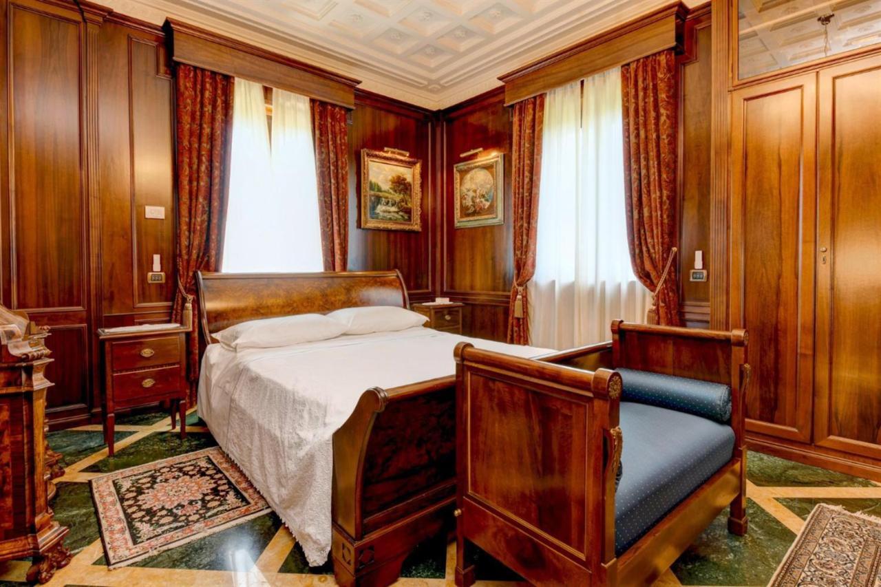 Private Luxury Villa With Pool Moniga del Garda Экстерьер фото