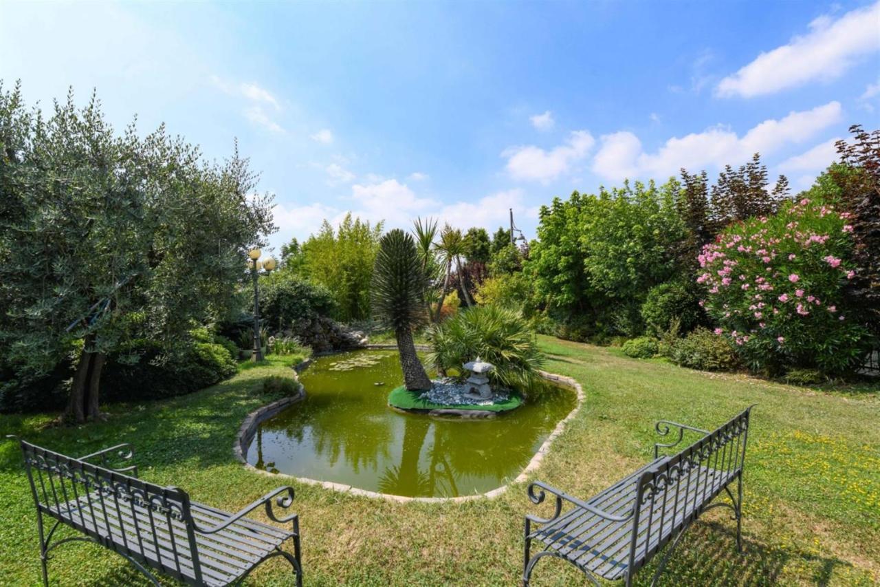 Private Luxury Villa With Pool Moniga del Garda Экстерьер фото