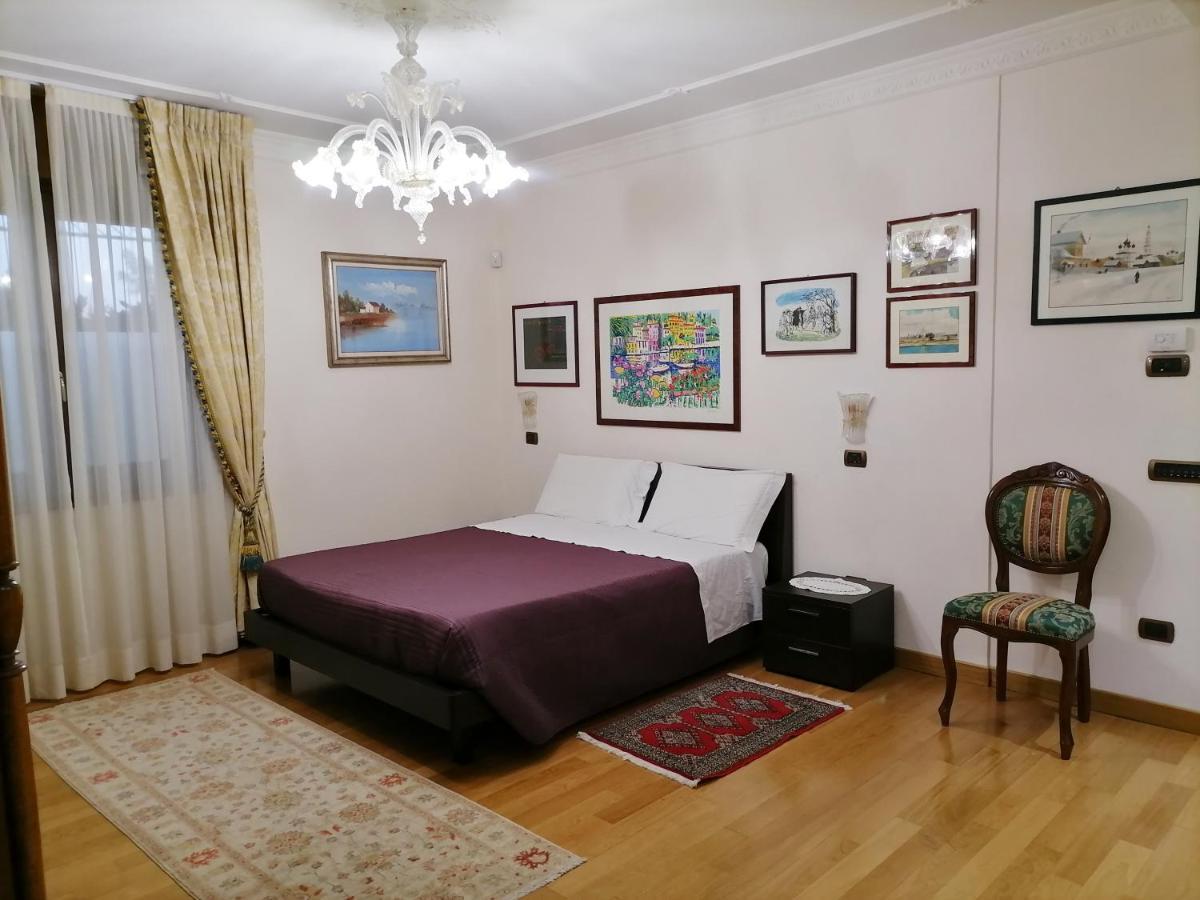 Private Luxury Villa With Pool Moniga del Garda Экстерьер фото